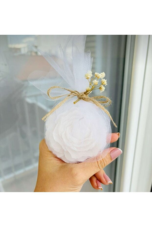 Bernami 15 Rose-Shaped Candle Holders #gift #candle #wedding #engagement #proposalgifts