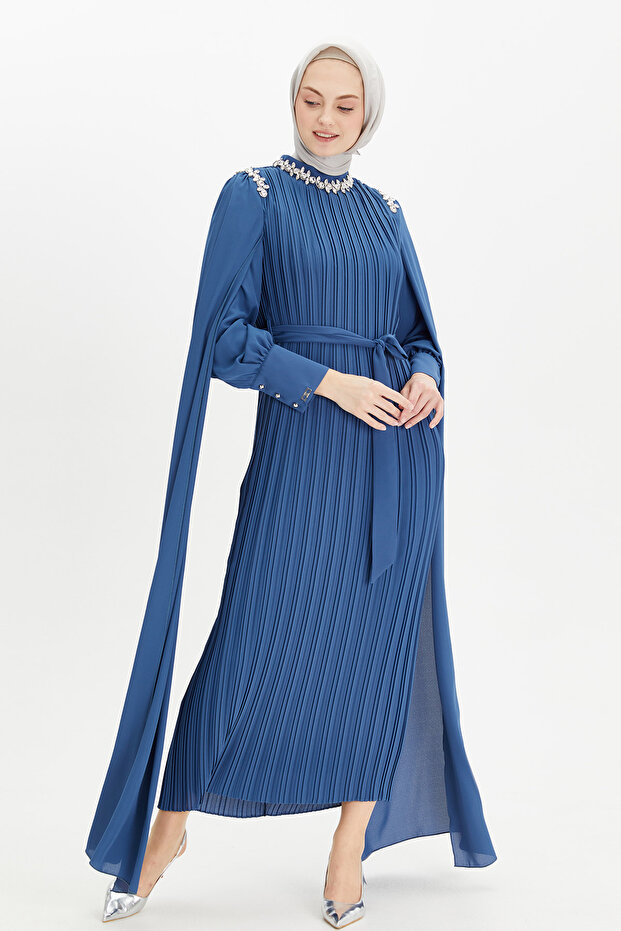 Pelerin Kol Piliseli Elbise - 3