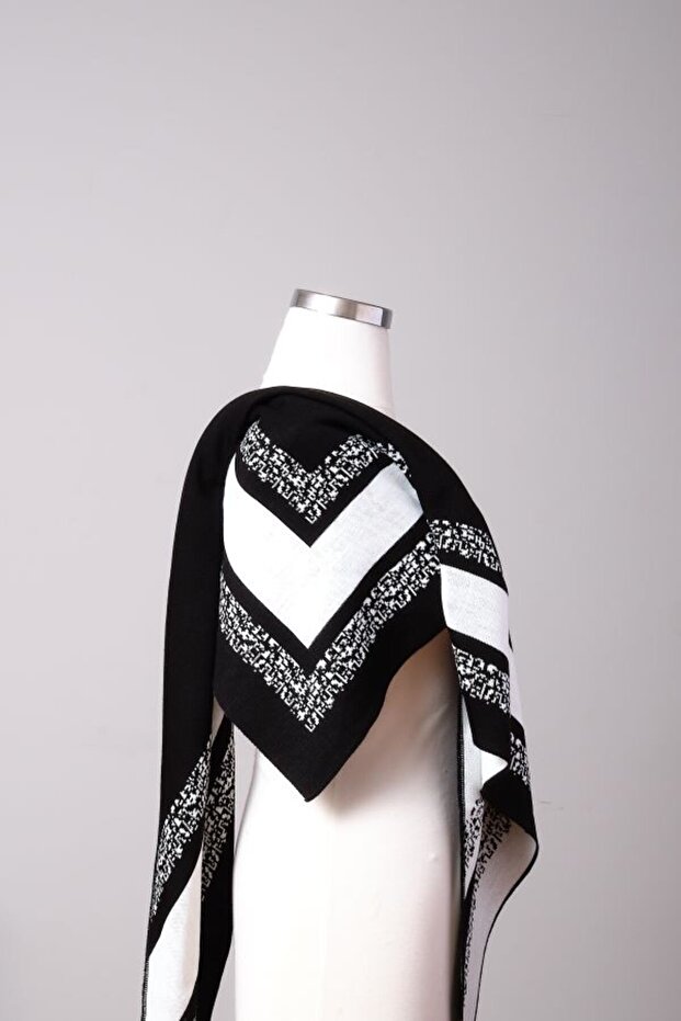 Kırçıllı Üçgen Triko Şal - 5