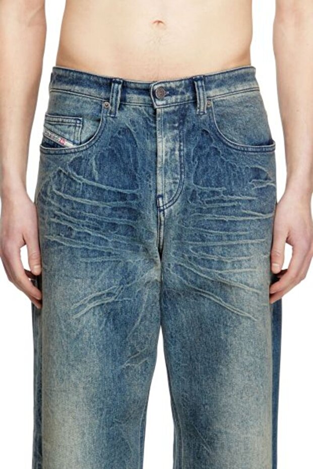 2001 D-MACRO-FSG1 - 4