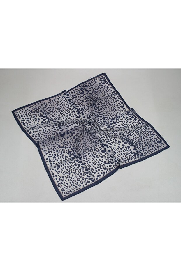 وشاح شيفون منقوش بنقشة الفهد - 1