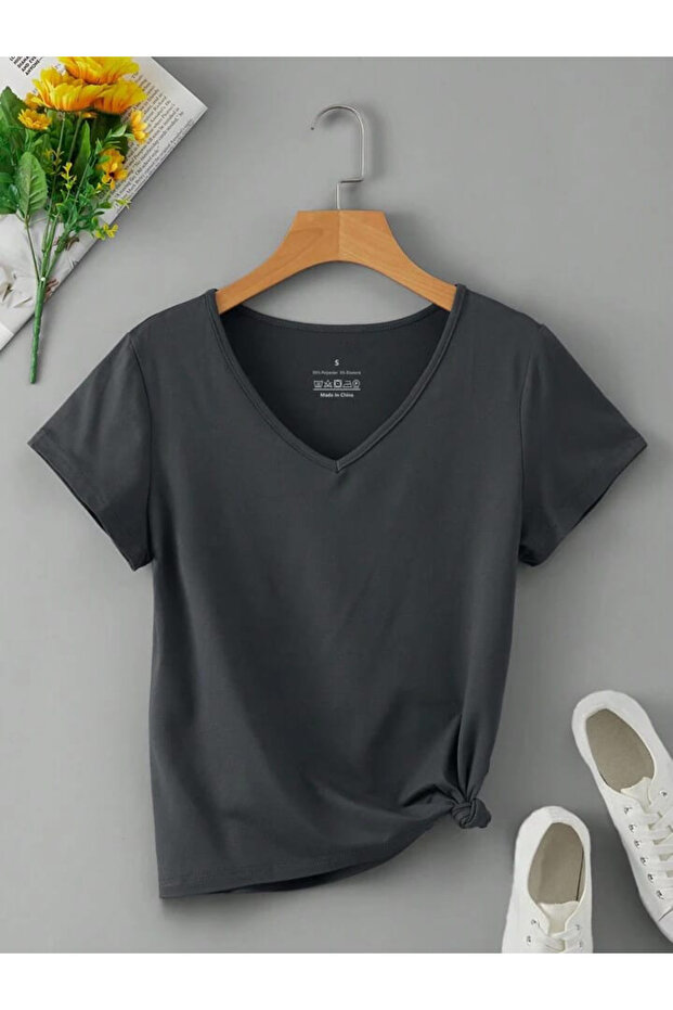 تيشيرت قطني أساسي برقبة على شكل حرف V (بدون نمط عادي) - 1