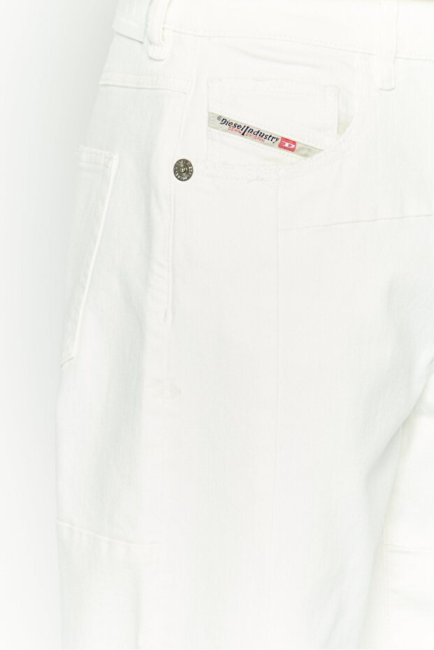 بنطلون جينز رجالي بقصّة مستقيمة ومطاط، لون أبيض فاتح - 3