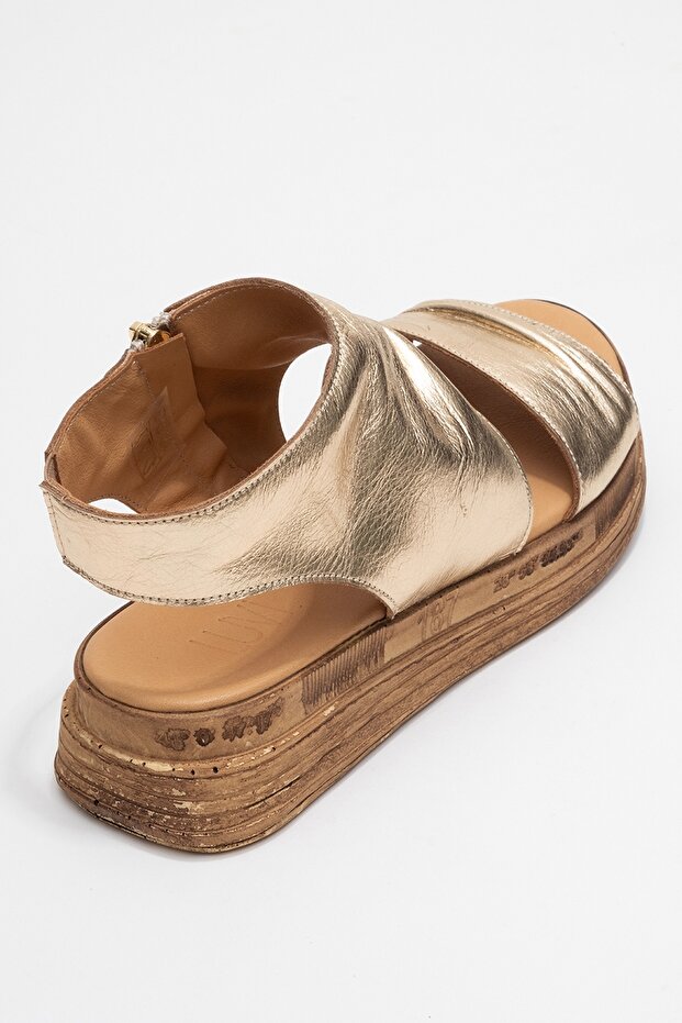 LUNAS Золоті жіночі сандалі з натуральної шкіри та бічною блискавкою - 5