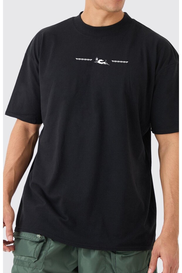 Oversize T-Shirt Traditional Wolf Motif