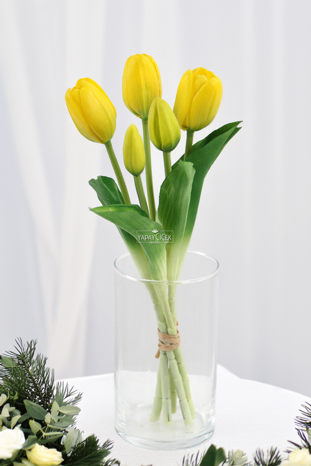 Real Textured Luxury 5 Branch Tulipa Tulip Bouquet Yellow