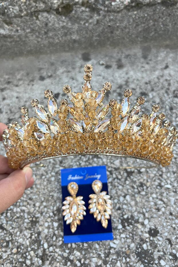 Daisy Gold Yellow Crown and Thin Shuttle Earrings Set – Sparkling Evening Dress Bridal Set