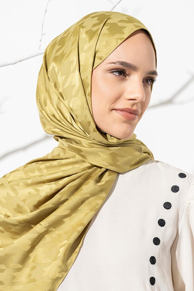 شال جاكار بنمط كبير على شكل مربعات