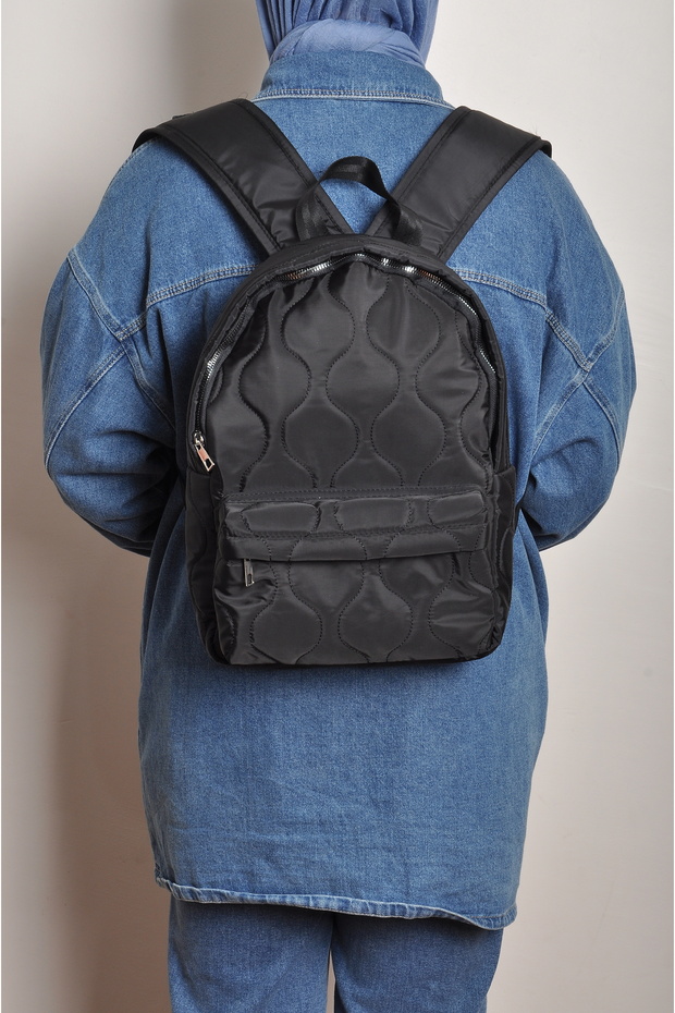 حقيبة ظهر مبطنة وجيبية ومزخرفة منتفخة - 2