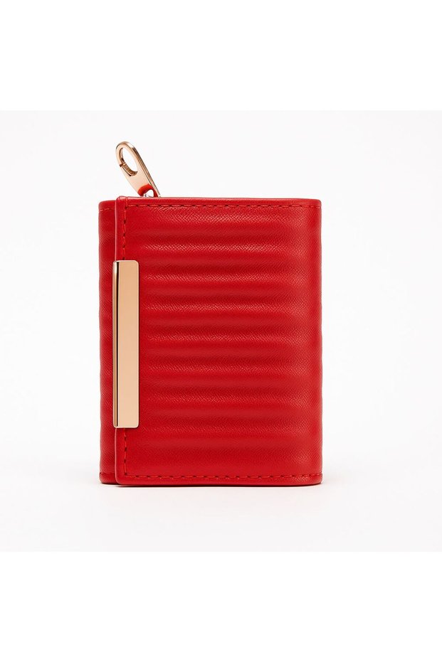 Stylish and Functional Women's Wallet – Metal Detailed