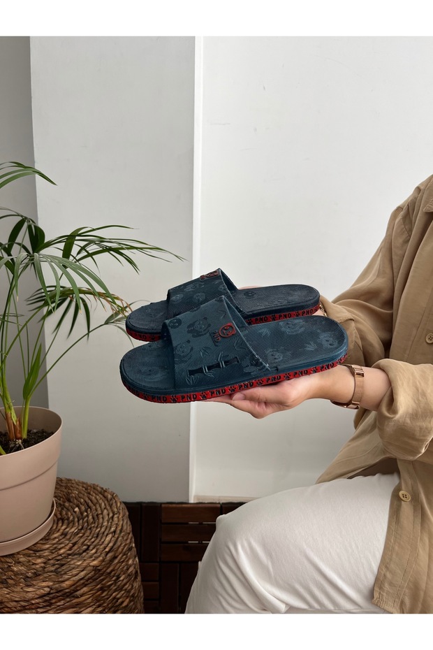 Unisex Anatomical Non-Slip Sole Bathroom Pool Wc Daily Slippers Panda