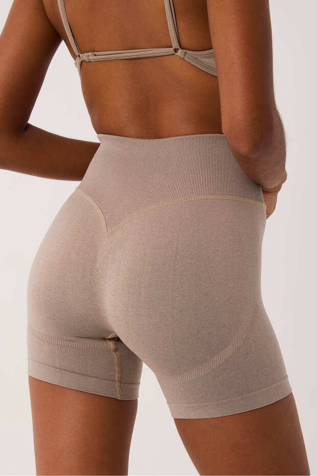Aura Spor Şort Yüksek Bel Esnek Şekillendirici ve Toparlayıcı Seamless Tayt Kısa Şort - 5