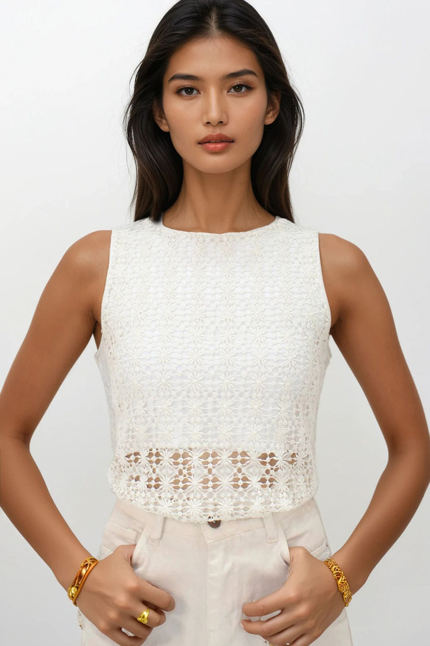 Women's Ecru Crew Neck Lined Sleeveless Guipure Blouse Alc-X14191
