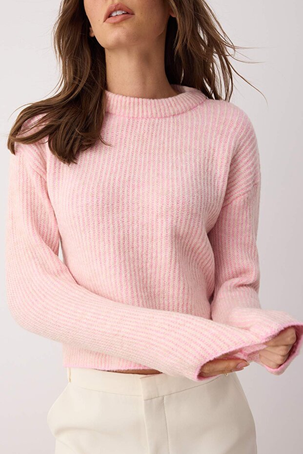 Pembe Crop Yumuşak Dokulu Bisiklet Yaka Triko Kazak TWOAW25KZ00000 - 3
