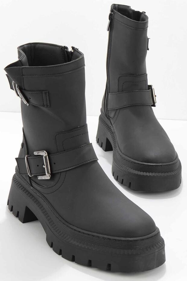 Matte Black Women's Boots & Bootie K02538200109