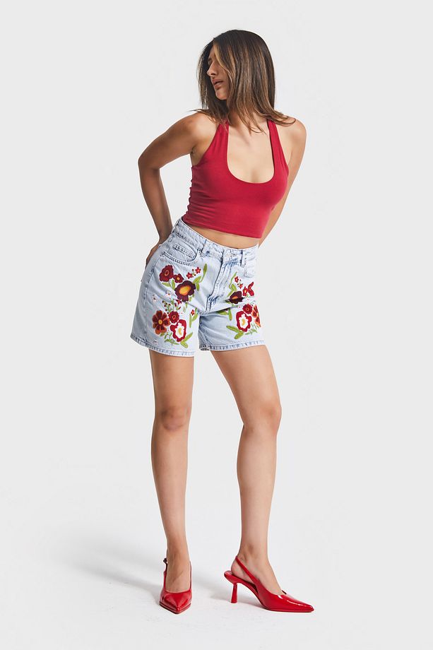 Kadın Ice Kot Rengi 3s5-3 Kırmızı Çiçek Nakışlı Midi Boy %100 Koton Rahat Kesim Tasarım Denim Şort - 3