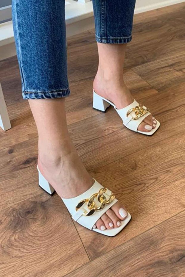 نعال بكعب سلسلة بيضاء من روبرت - 6