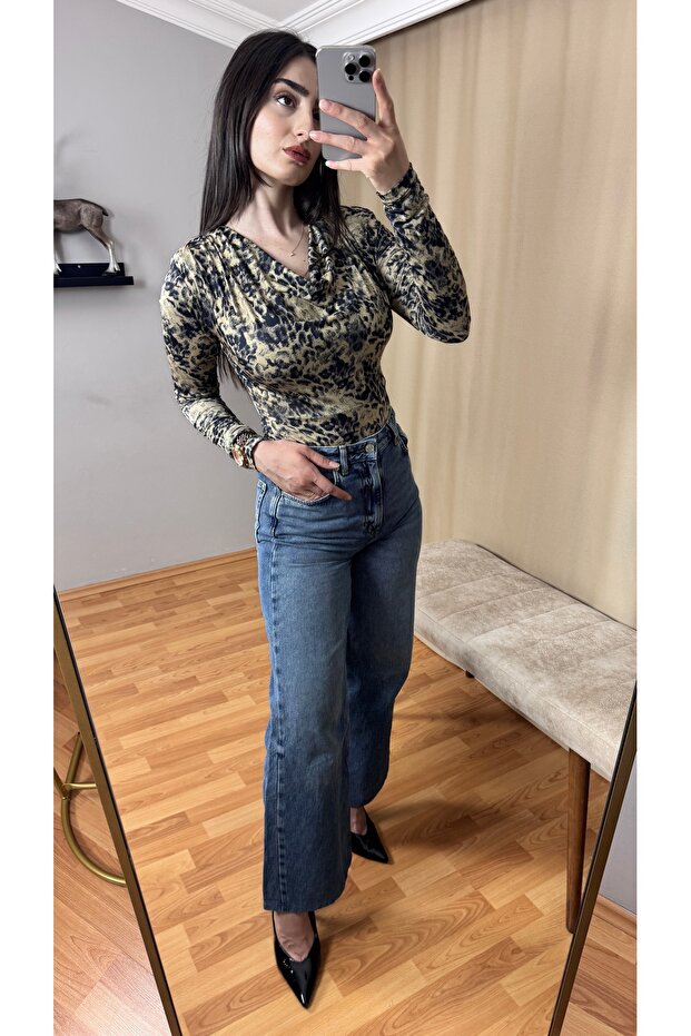 بلوزة منقوشة من الأمام منخفضة ZIBIN - 5