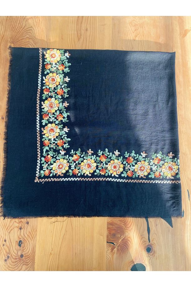 Siyah Güz Çiçekleri 120 X 120 Büyük Kare Şal 1606099 - 4