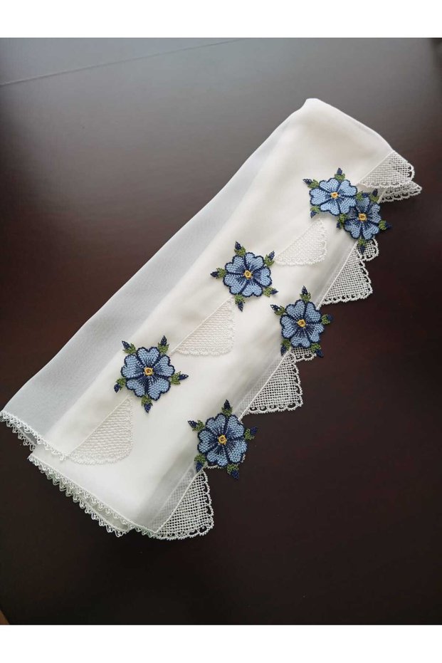 Needle-Embroidered White Color Prayer Mat with Prayer Beads