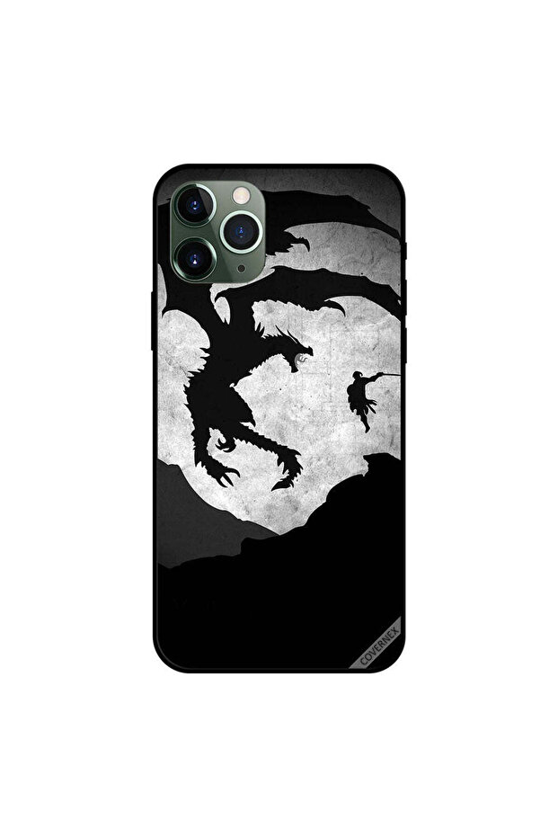 غطاء حماية لجهاز iPhone 11 Pro Max بتصميم تنين ورجل