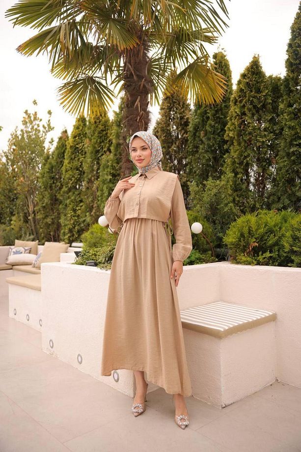 Çilek Kumaş Yelekli Tesettür Elbise - 3