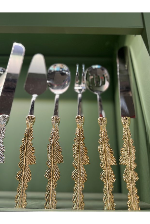 Esterhomedecor Set of 5 Metal Serving Spoons Gold