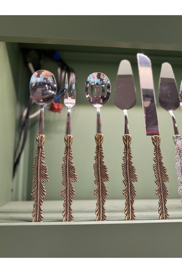 Esterhomedecor Set of 5 Metal Serving Spoons Antique Gold