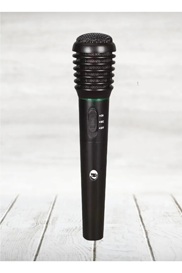 ميكروفون أسود - 1