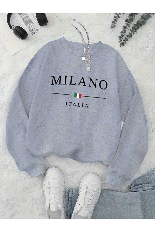 Milano Italy Printed Crew Neck Gray Sweatshirt