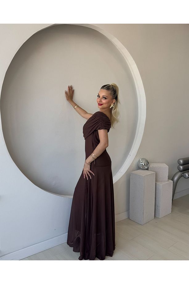 Kahverengi Tek Omuz Astarlı Tül Elbise - 4