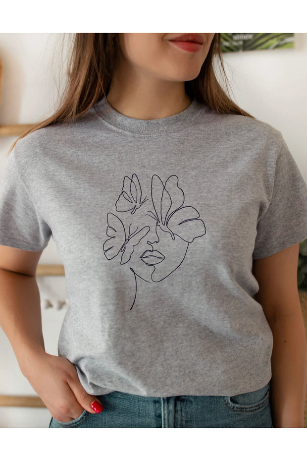 Minimal Linear “Woman and Butterfly” Printed T-Shirt – Artistic Oversize Women's Style