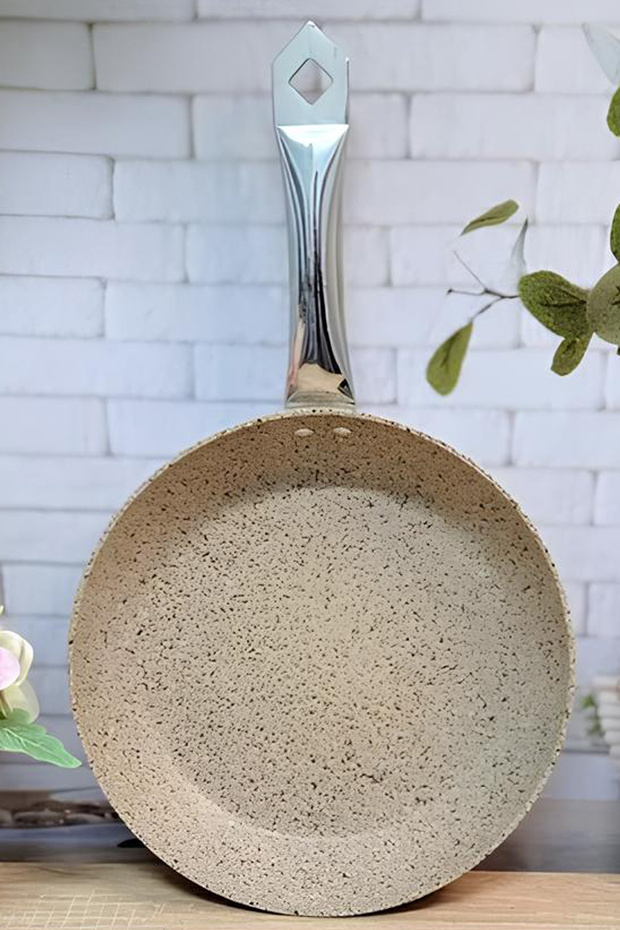 3620 Kumbeji Granite 26 cm Pan