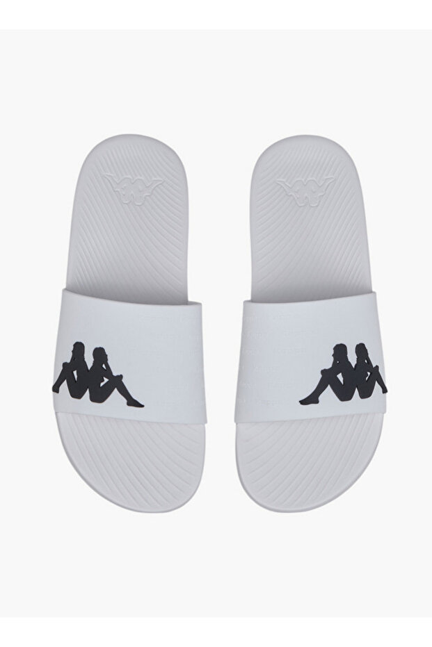 شبشب رجالي مطبوع عليه شعار - 1