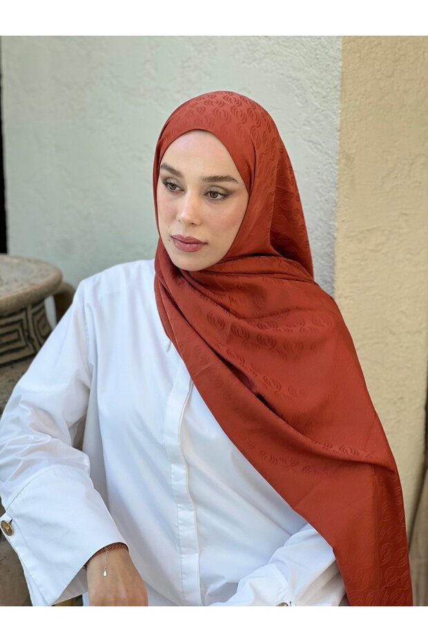 شال بنمط صدى من سلسلة جاكار حريري - 1