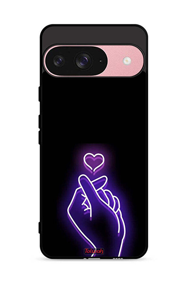غطاء حماية لجهاز Google Pixel 9 بتصميم قلب صغير
