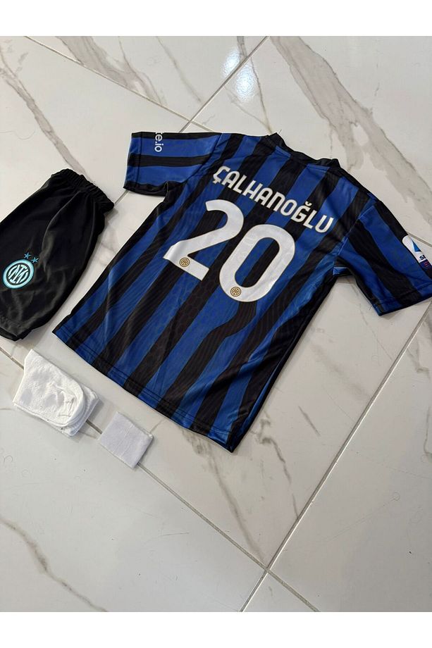 inter hakan ç.a.lhanoğlu çubuklu çocuk takım forması 4lü set forma+şort+çorap+bileklik - 5