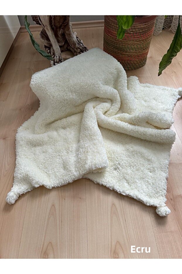 Hand Knitted Pompom Detailed Thick Plush Unisex Baby Knitwear Blanket 85*95 cm ECRU