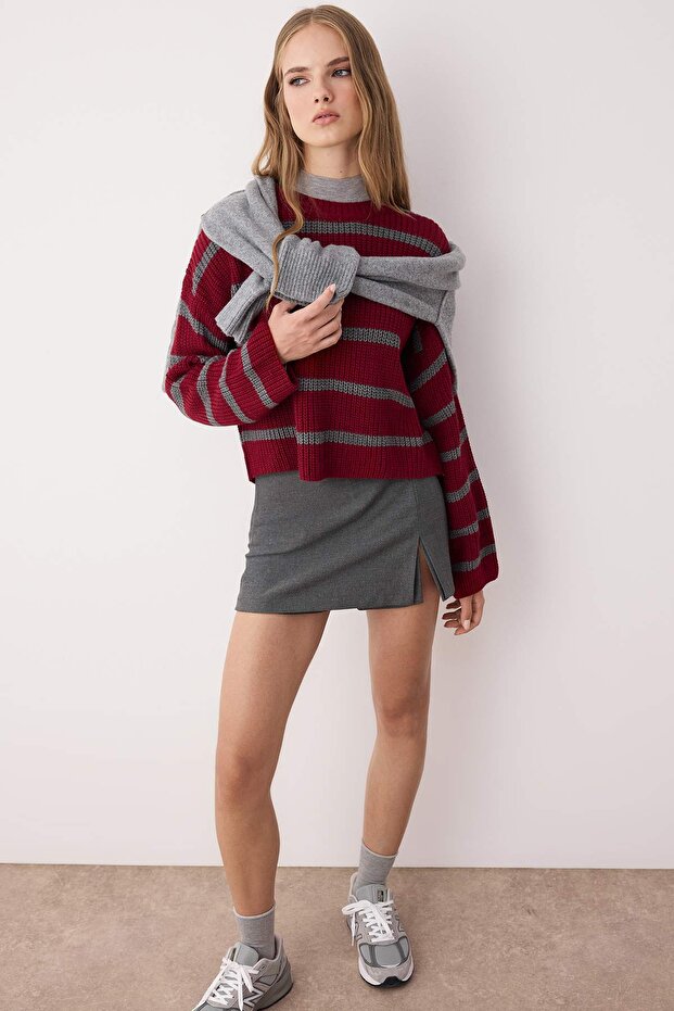 Bordo Crop Basic Geniş Kalıp Çizgili Triko Kazak TWOAW23KZ00390 - 2