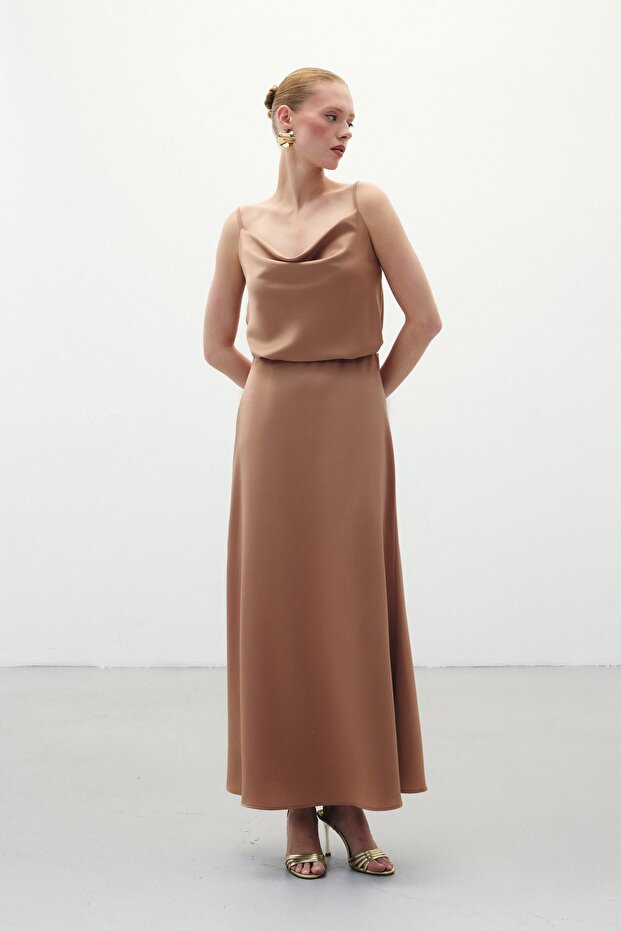 Fusta lungă din satin - Camel - 3