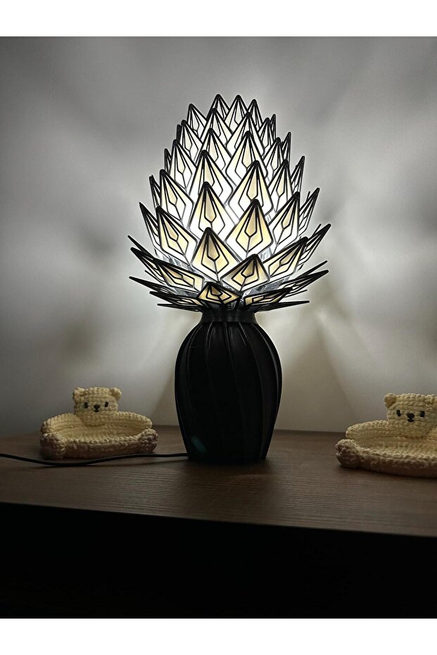 عاكس الضوء الصنوبرية - 8