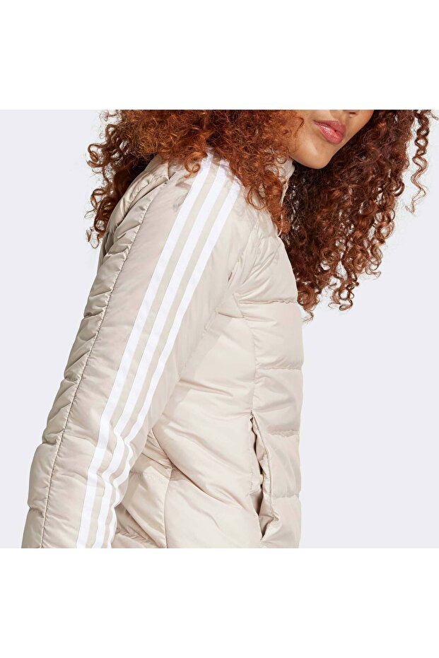 Beżowy damski płaszcz Essentials z 3 paskami - Ix8925 - 5