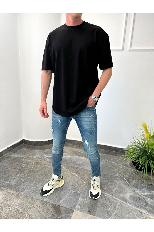 Oval Kesim Basic Siyah Tshirt - 1