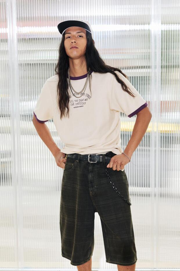 Nakış işlemeli t-shirt - 1