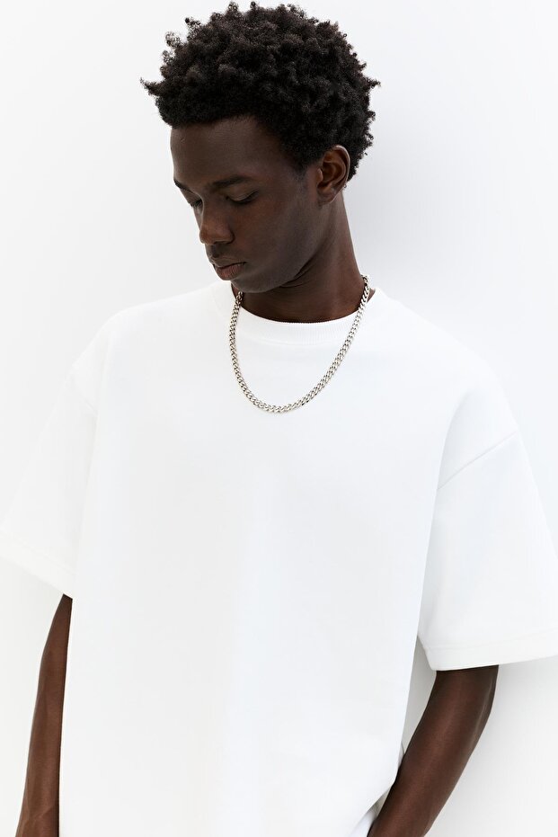 سويت شيرت أساسي بأكمام قصيرة - 5