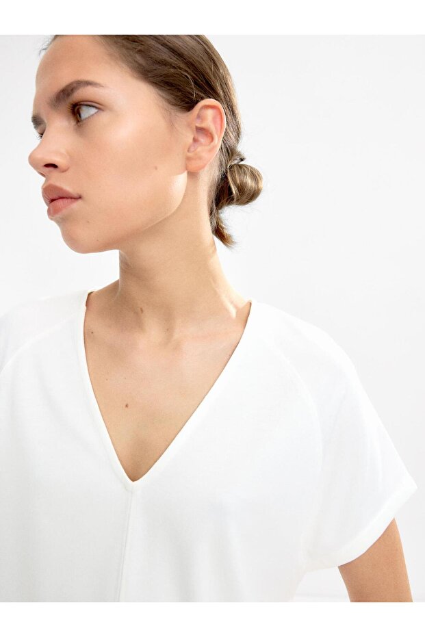 V-Yaka Basic T-shirt - 5