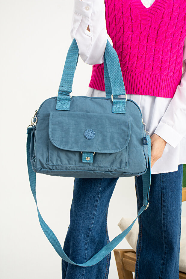Multi-Compartment Women's Shoulder Bag