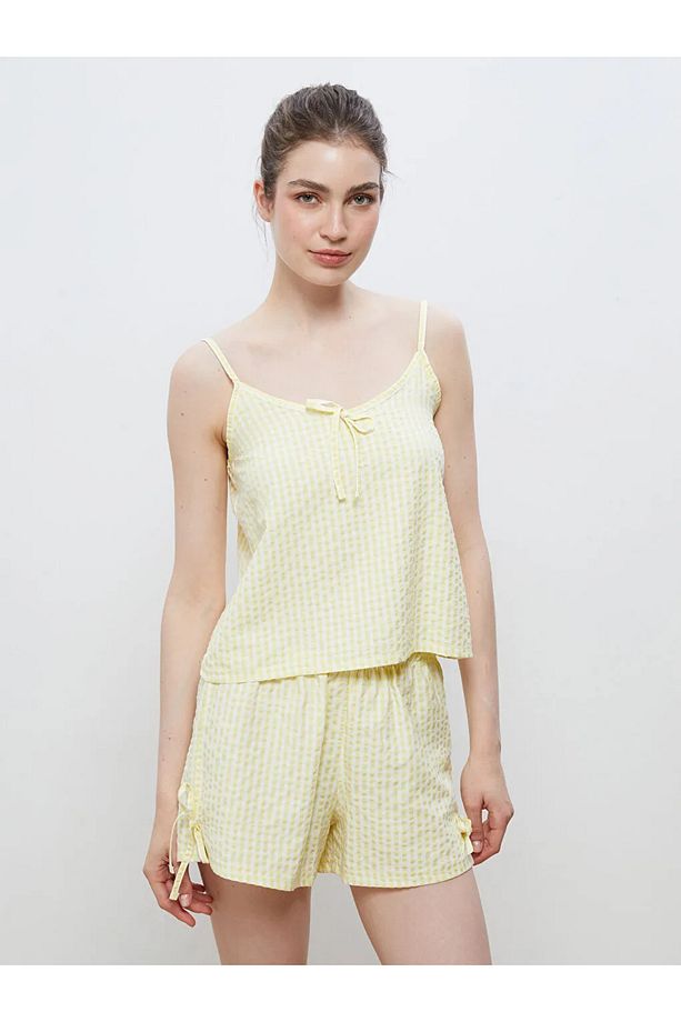 LCW DREAM Sari V Yaka Ekose Kadın Şortlu Pijama Takımı - 1