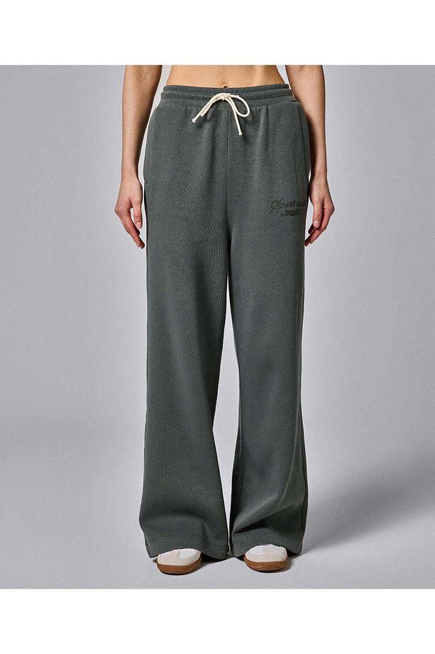Classics+ Relaxed Sweatpants - 5