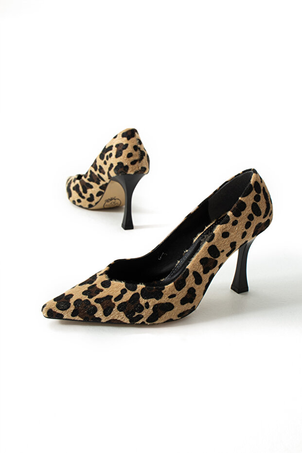 Leopar Desenli Kadın Stiletto | İnce Topuklu, Şık, Zarif, Özgüvenli, Modern Ayakkabı - 2